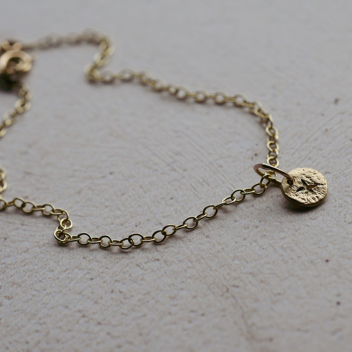 Ember 9 Carat Gold Star-Engraved Bracelet