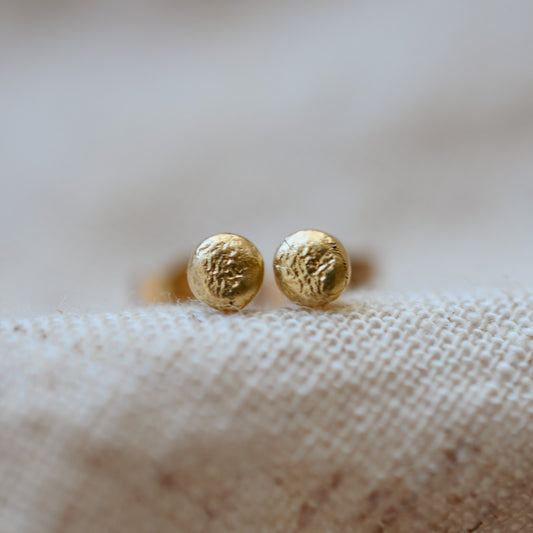 9 Carat Gold Stud Earrings